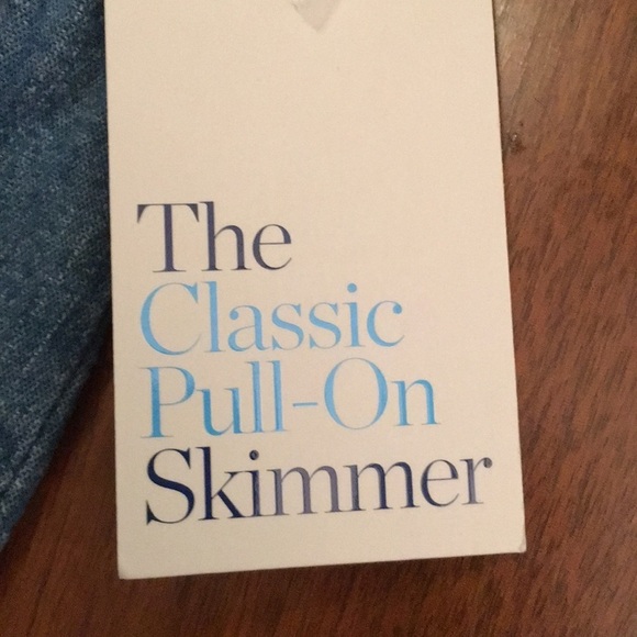 NWT Croft & Barrow, Pull-On Skimmer - Picture 2 of 9